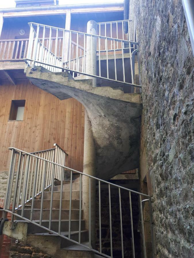 Vue Sur Le Port De Dinan Lägenhet Exteriör bild